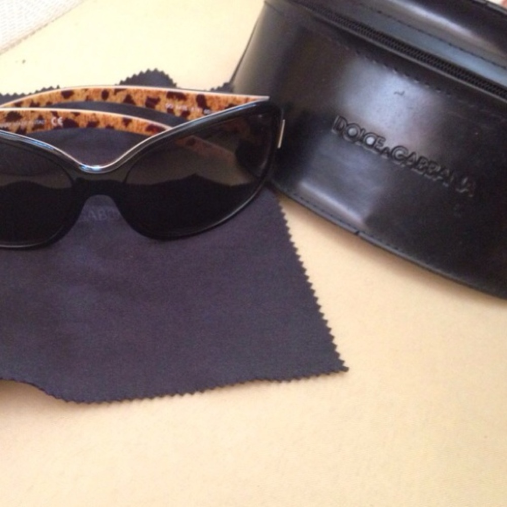 Made In Italy Dolce & Gabbana Rectangle Wide Frame Black With Leopard Detail